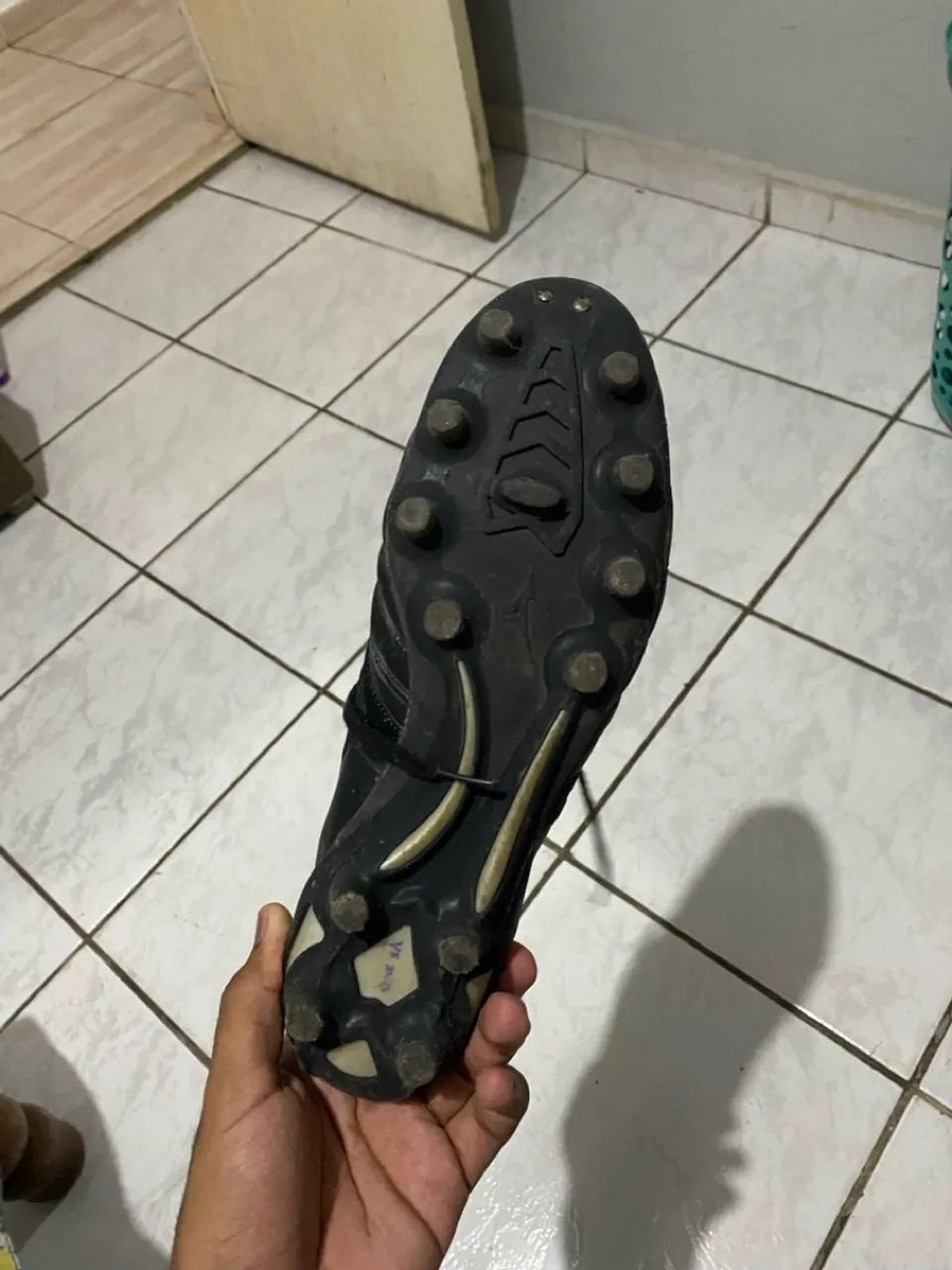 Chuteira Mizuno - Tamanho 42 - Foto 4
