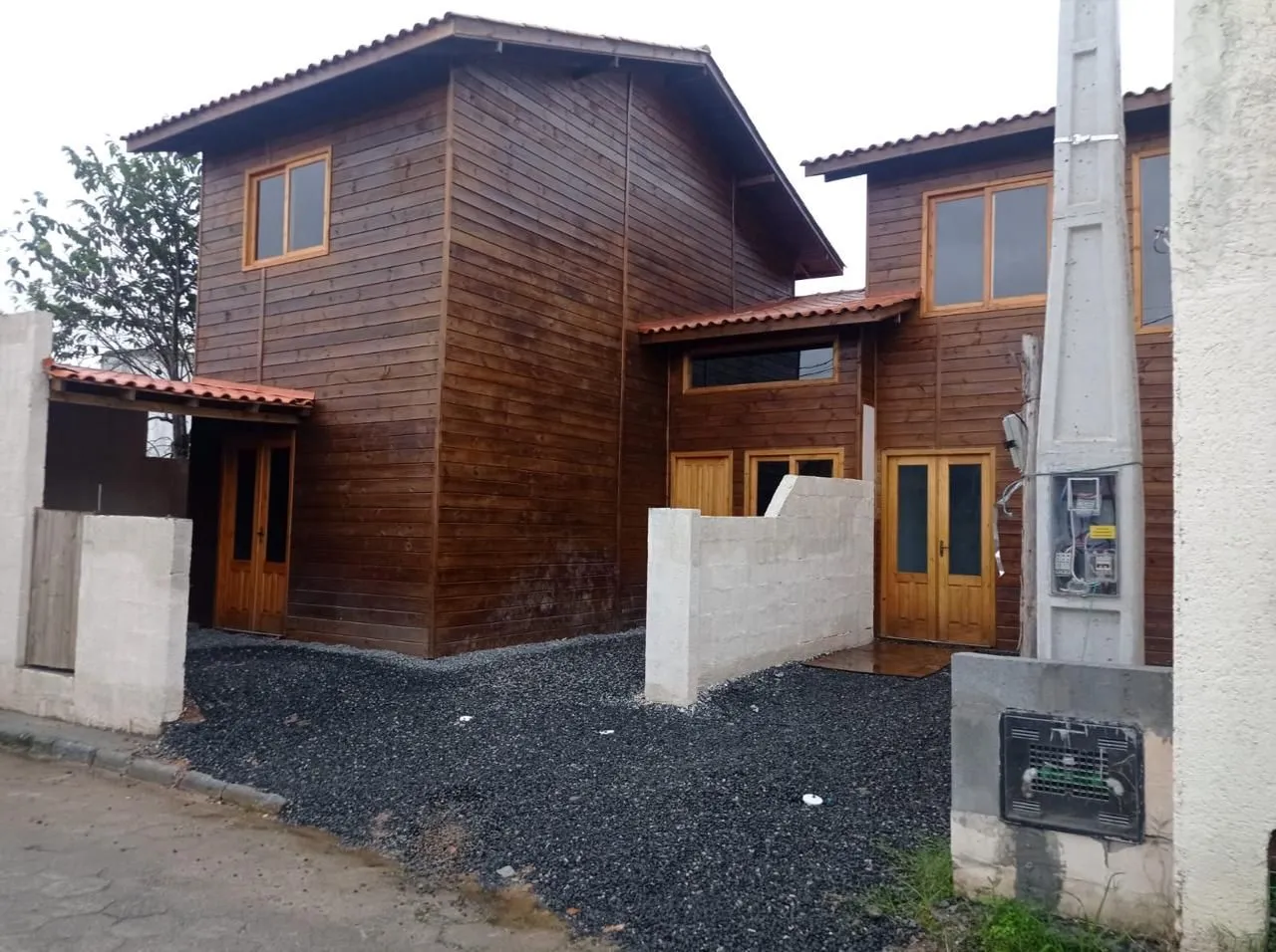 Casa nova com 2 quartos grandes no alto Ribeirão