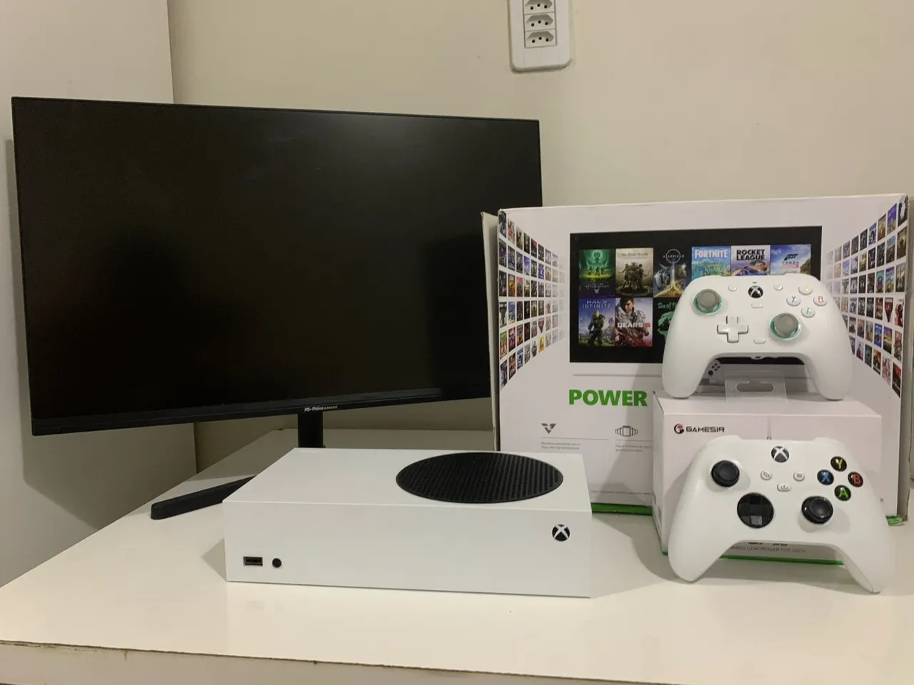 Xbox Series S+ Monitor Gamer