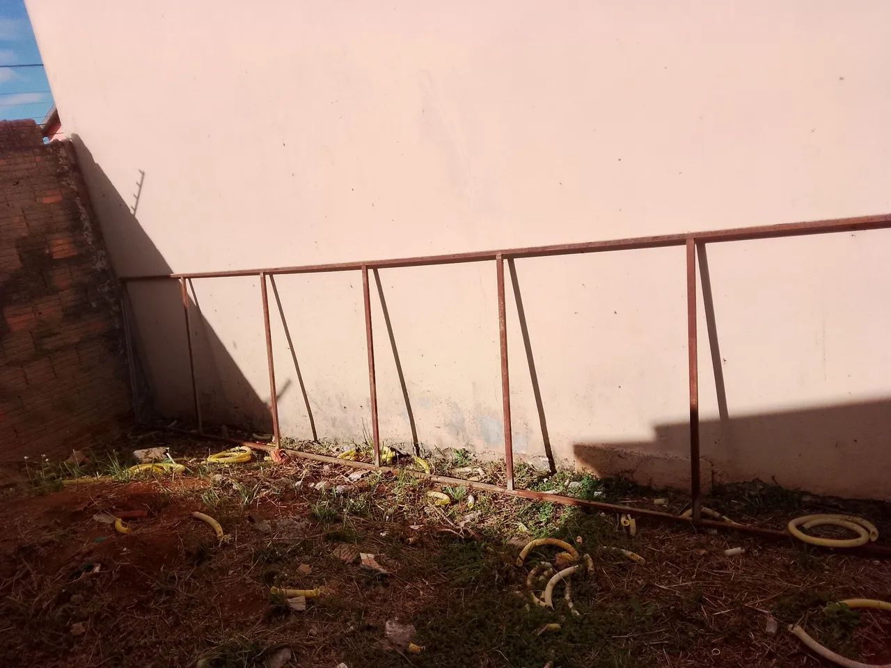 Two Iron Bases for Awnings – Durable and Ready-to-Use
64750514311938122