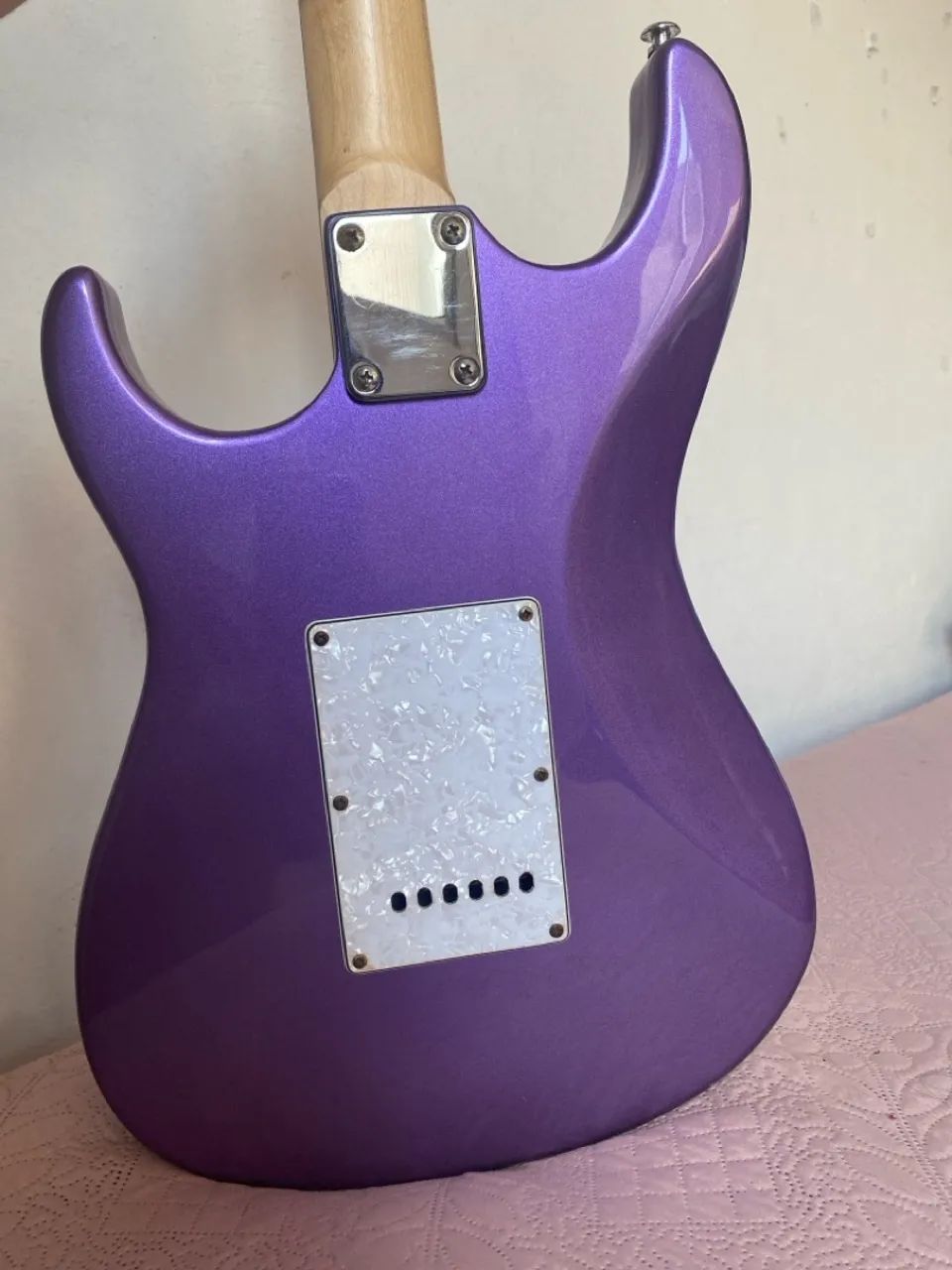 Guitarra Elétrica Roxa - Foto 4