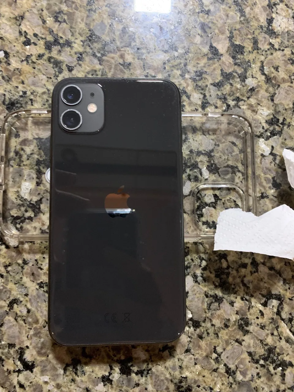 訳あり iPhone 11 64GB ブラック 82％ 液晶状態悪い・割れあり 訳あり iPhone 11 64GB ブラック 82％ 液晶状態悪い・割れあり