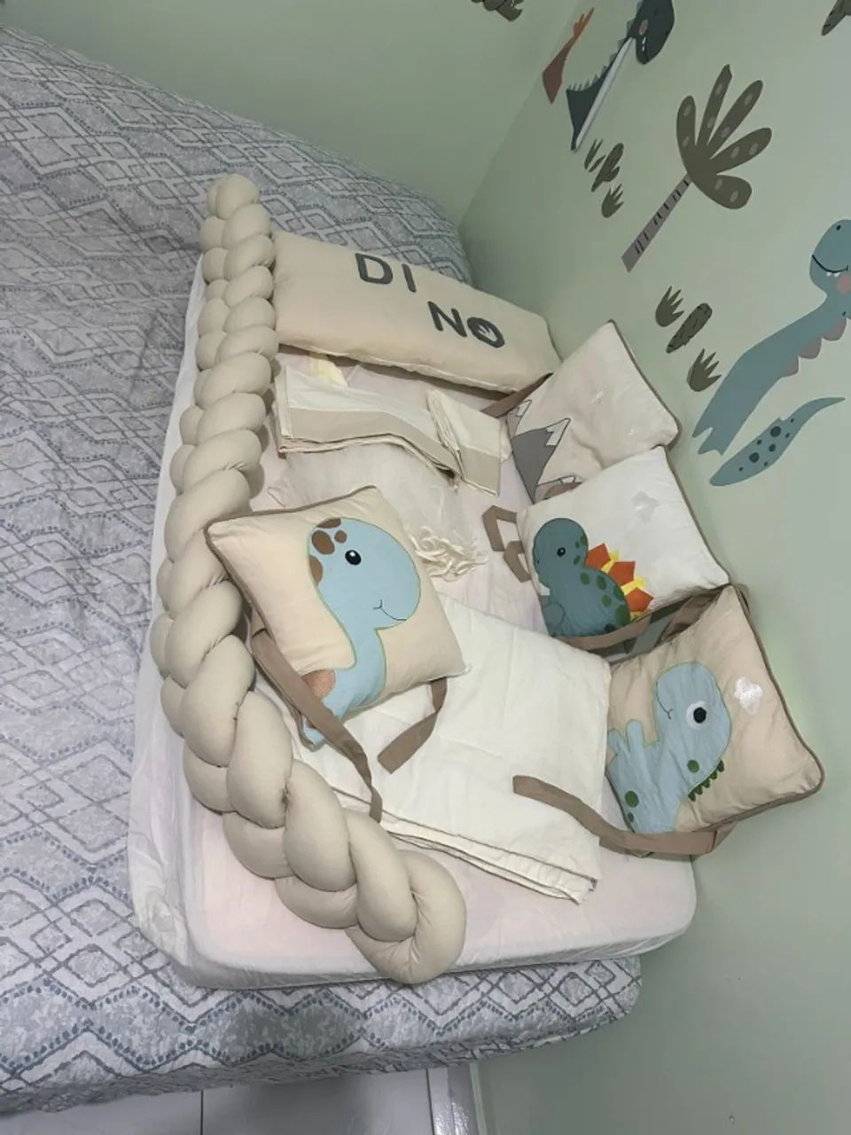 Kit de Berço Americano 10 Peças - Tema Dinossauro 