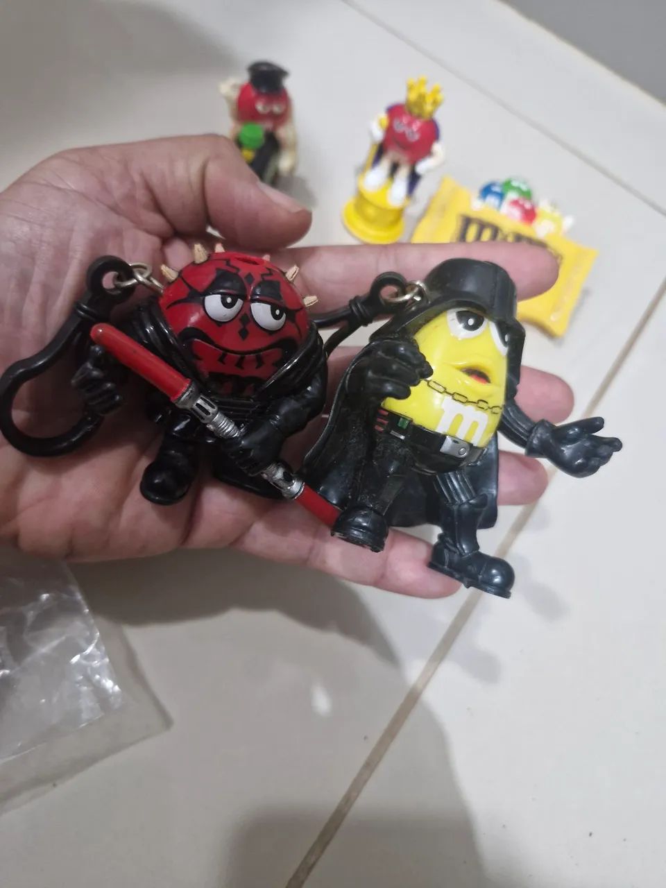 Bonecos Star Wars M&M's - Darth Vader e Darth Maul - Foto 3