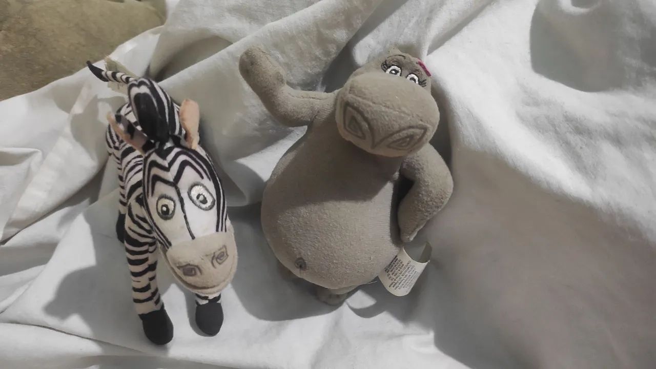 Madagascar - Pelúcia McDonald's (2 brinquedos) - Foto 2