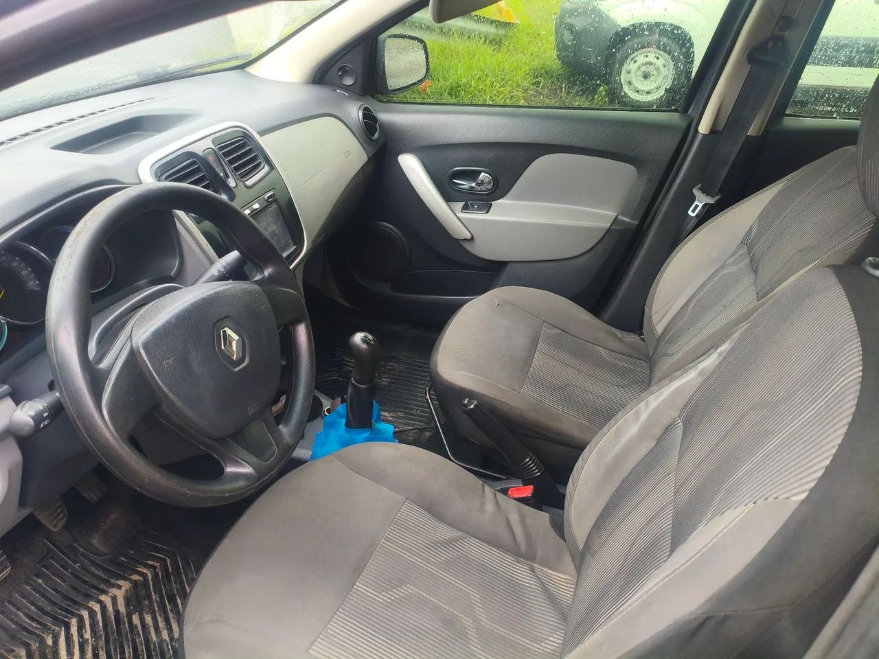 Renault Logan Expression Hi-flex 1.6 8V 4P 2014 - Foto 5