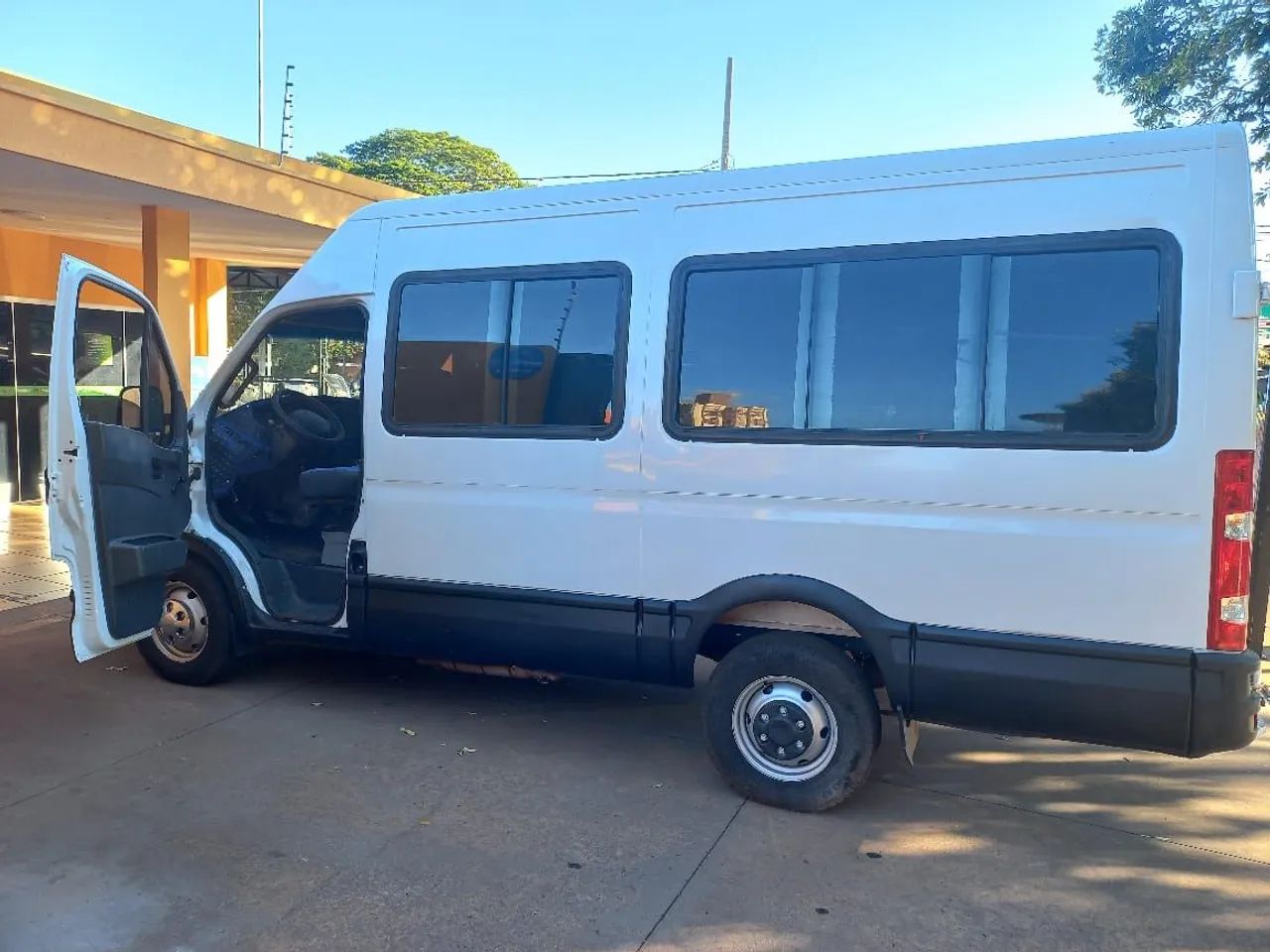 Iveco Daily 35S14 - Van para Carga - Foto 11