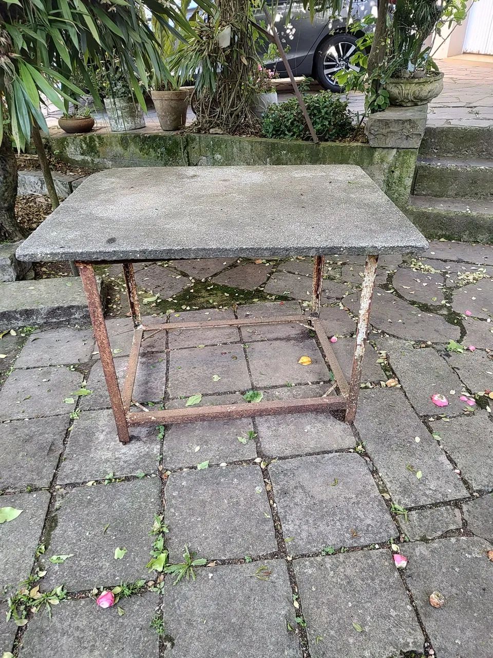 Mesa rústica para jardim