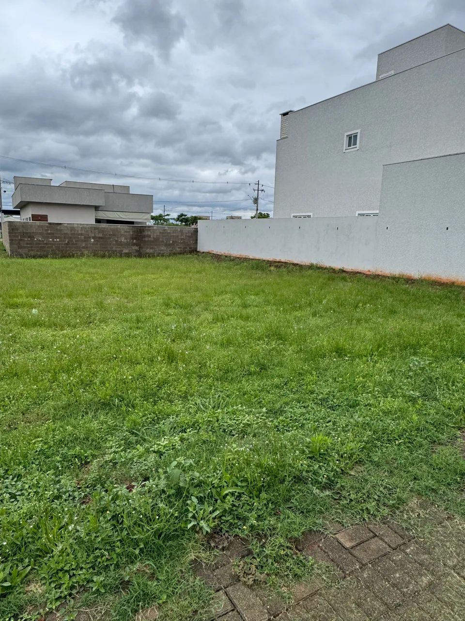 Terreno de 300m² em Condomínio Fechado de Alto Padrão - Foto 12