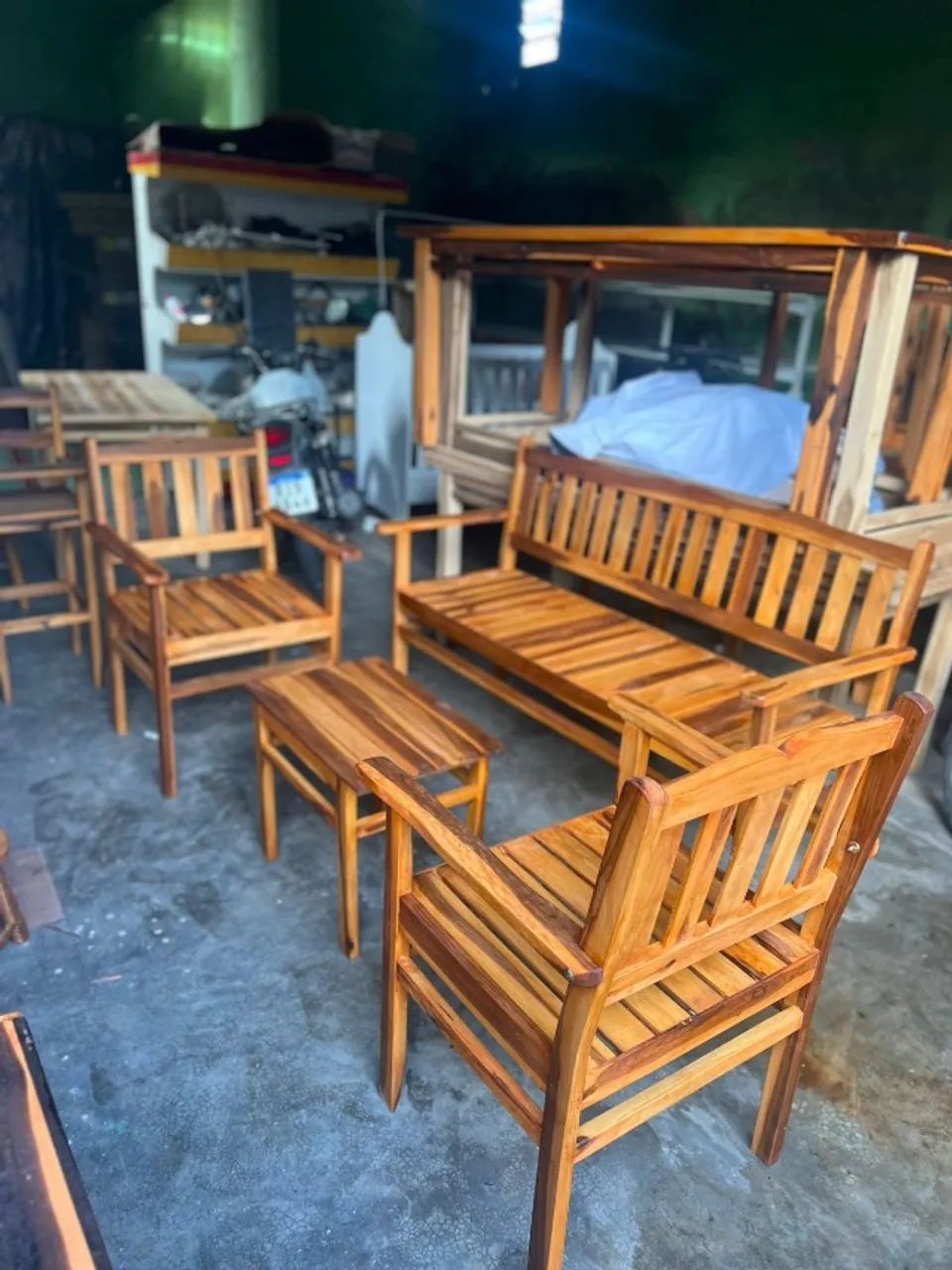 CONJUNTO NAMORADEIRA ENVERNIZADA - Foto 2