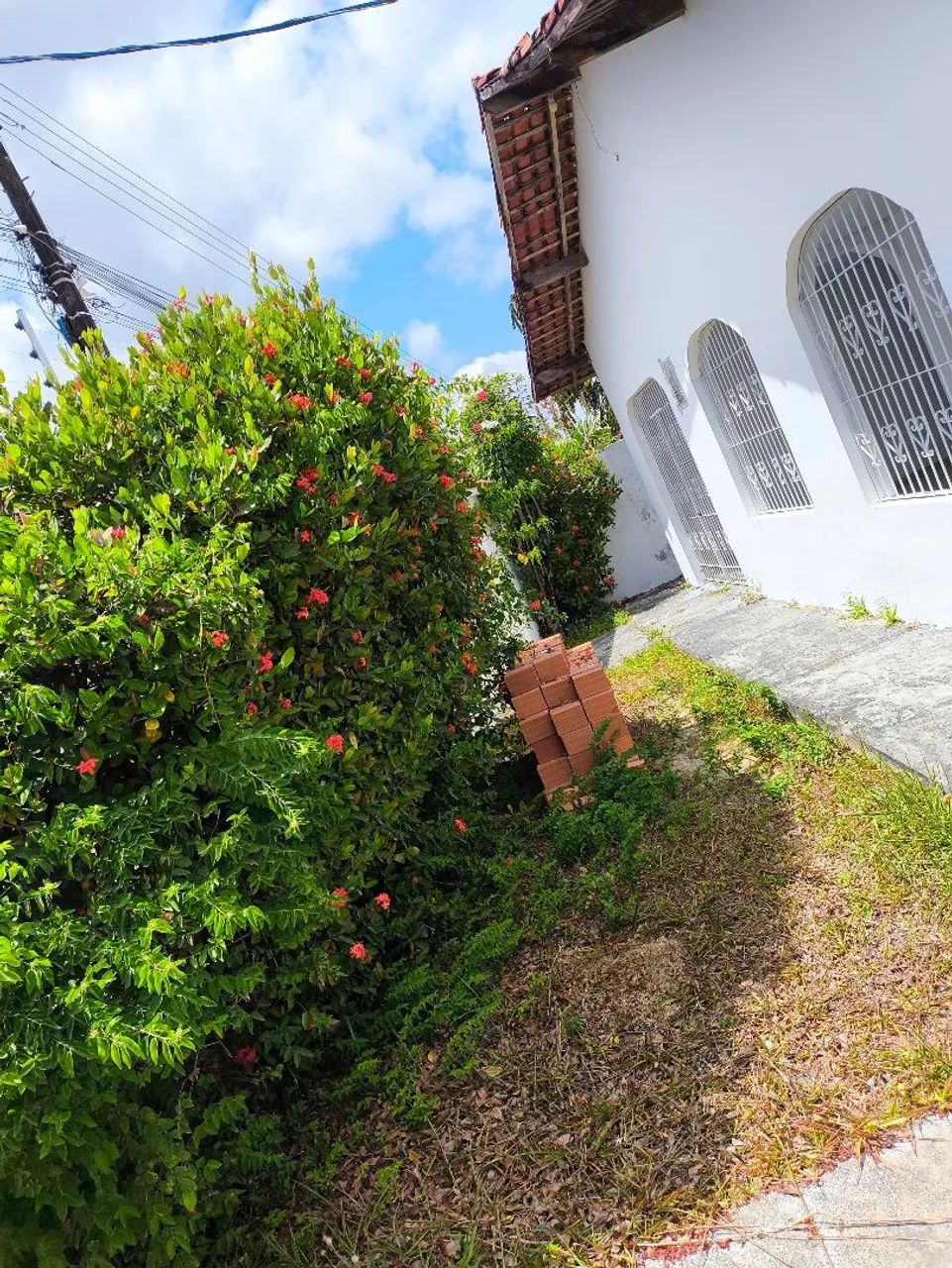 VENDO CASA COM PISCINA EM SALINAS (Aceita financiamento) - Foto 2