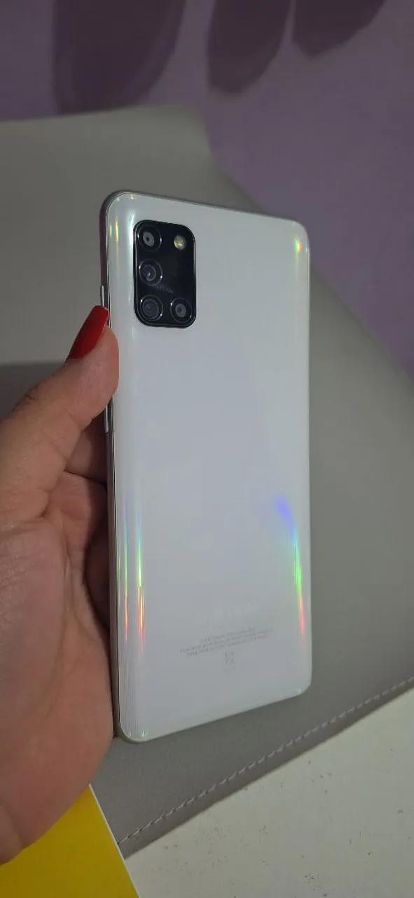 Samsung Galaxy A31 Branco - Câmera Tripla