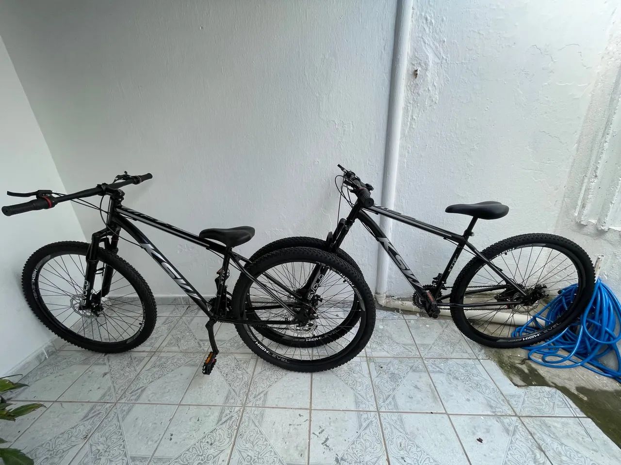 2 Bicicleta Aro 29 Aço Carbono Ksvj Freios Disco Suspensão 21v - Foto 2