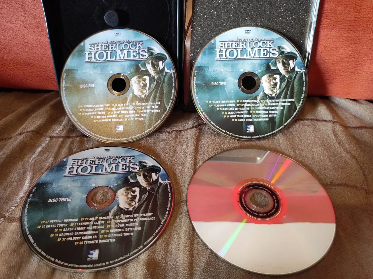 DVD box steelbolk Sherlock Holmes 1954 - 39 Episódios e 4 Filmes - Foto 4