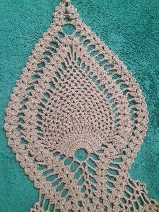 Caminho de mesa em Crochê - Foto 2