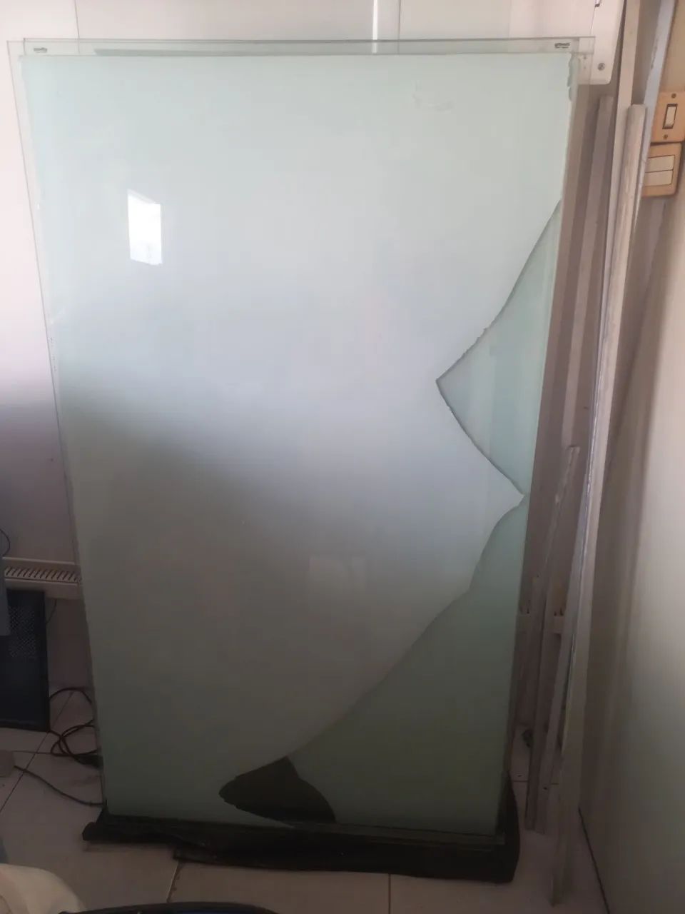 Janelão de Vidro Fixo 64573572099842121