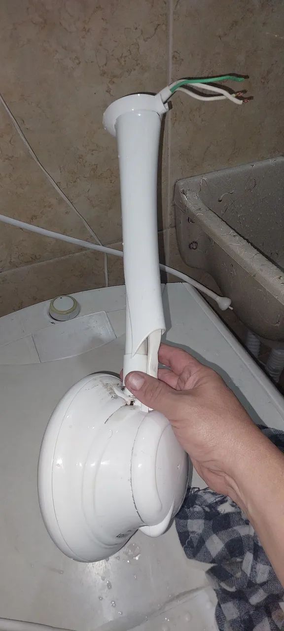 2 Chuveiro Elétrico Belladucha 4T Ultra Lorenzetti 6800W - Foto 4