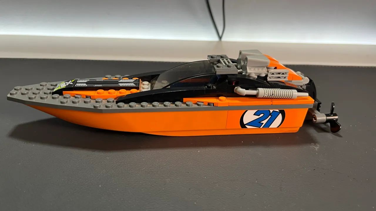 lego caminhonete e barco de corrida  - Foto 2