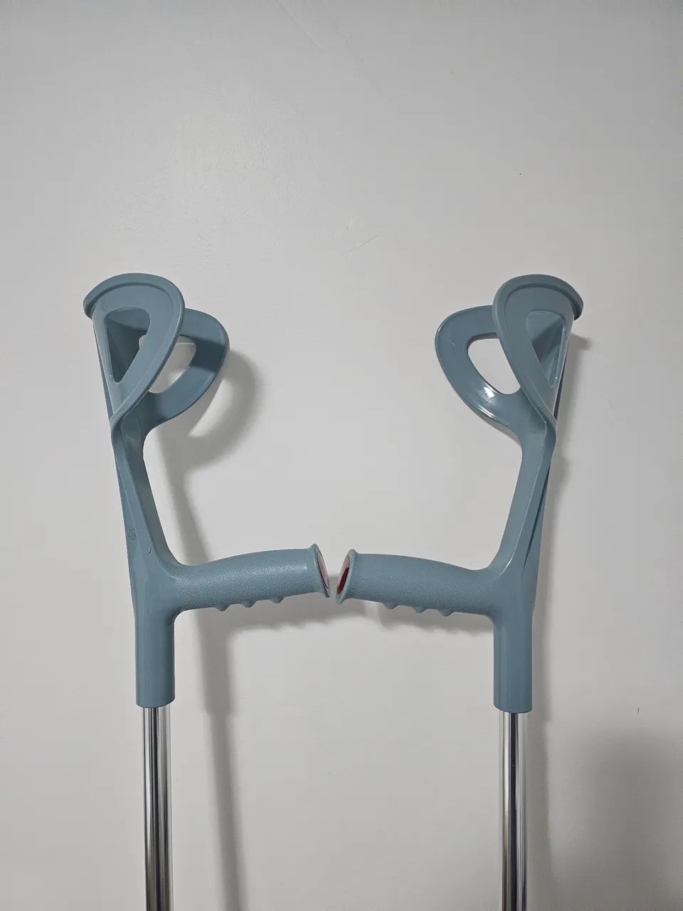 Bengalas e Muletas Novas - Par - Foto 3