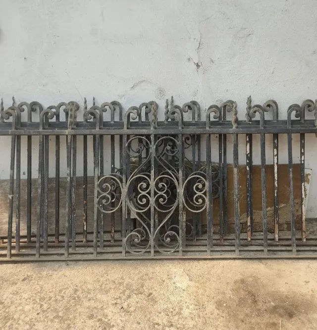 Grades de Ferro