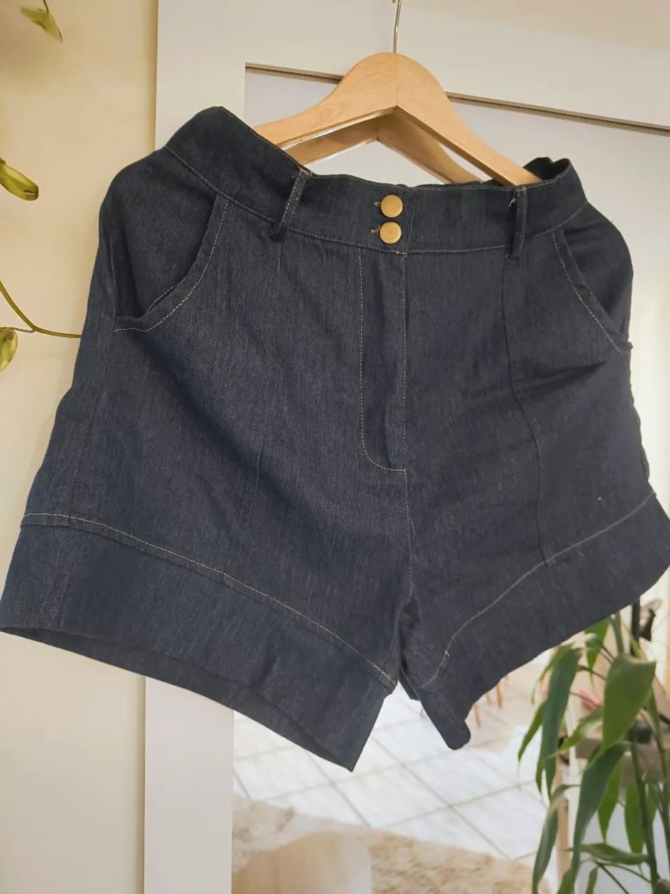 Desapego Short Jeans  com elástico, usado somente uma vez.