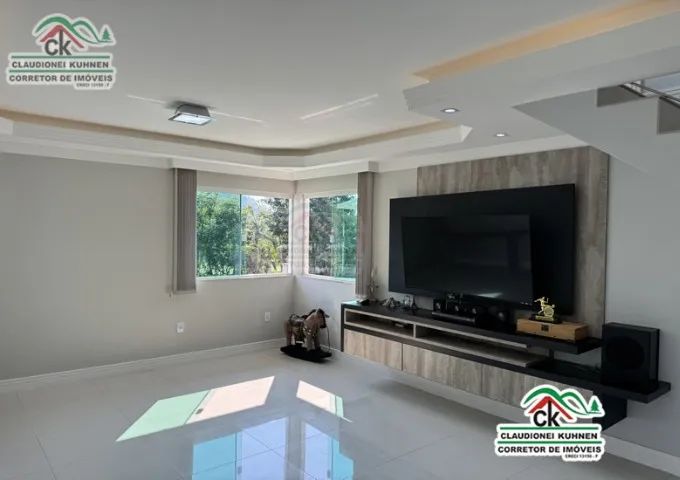 Linda casa com acabamentos de alta qualidade em Santo Amaro da Imperatriz - Foto 3