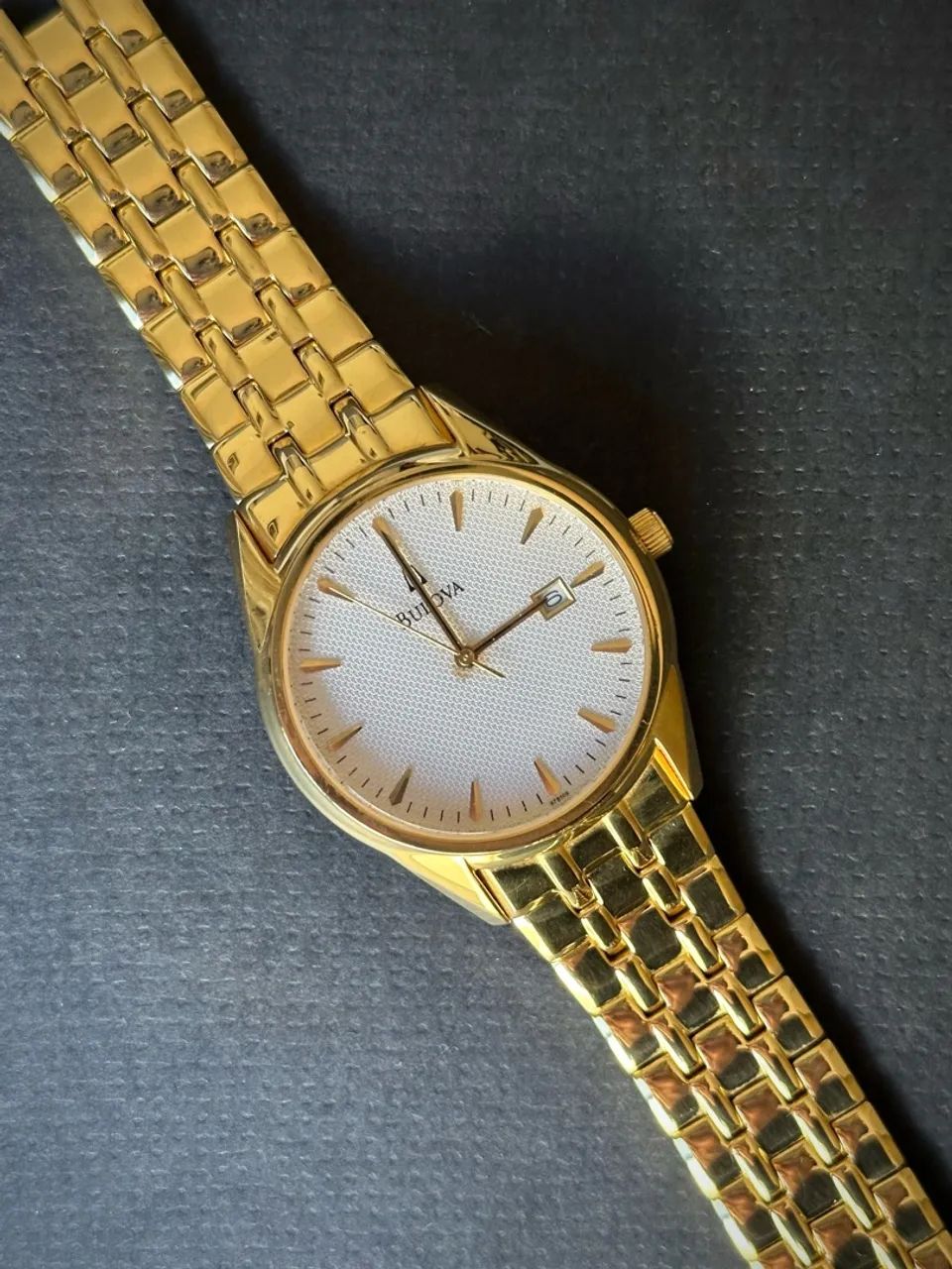 Relógio Bulova Quartz Vintage