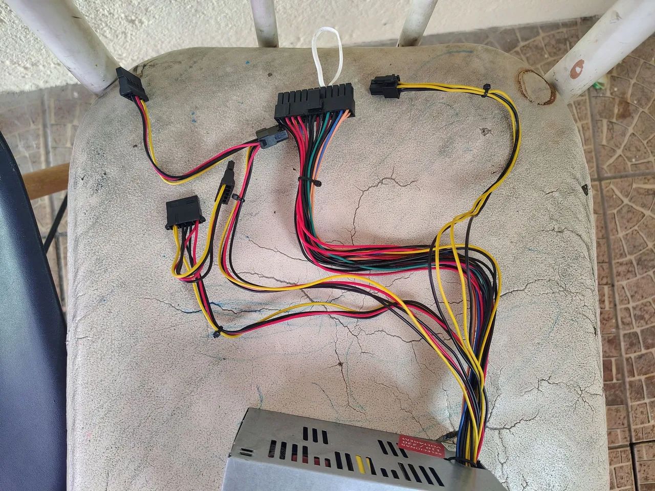 Fonte Fortrek PW5203 de 200W. - Foto 4