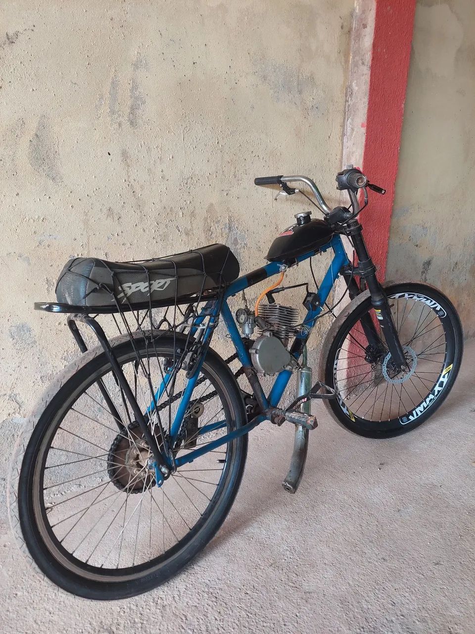 Vendo motorizada 100 cc