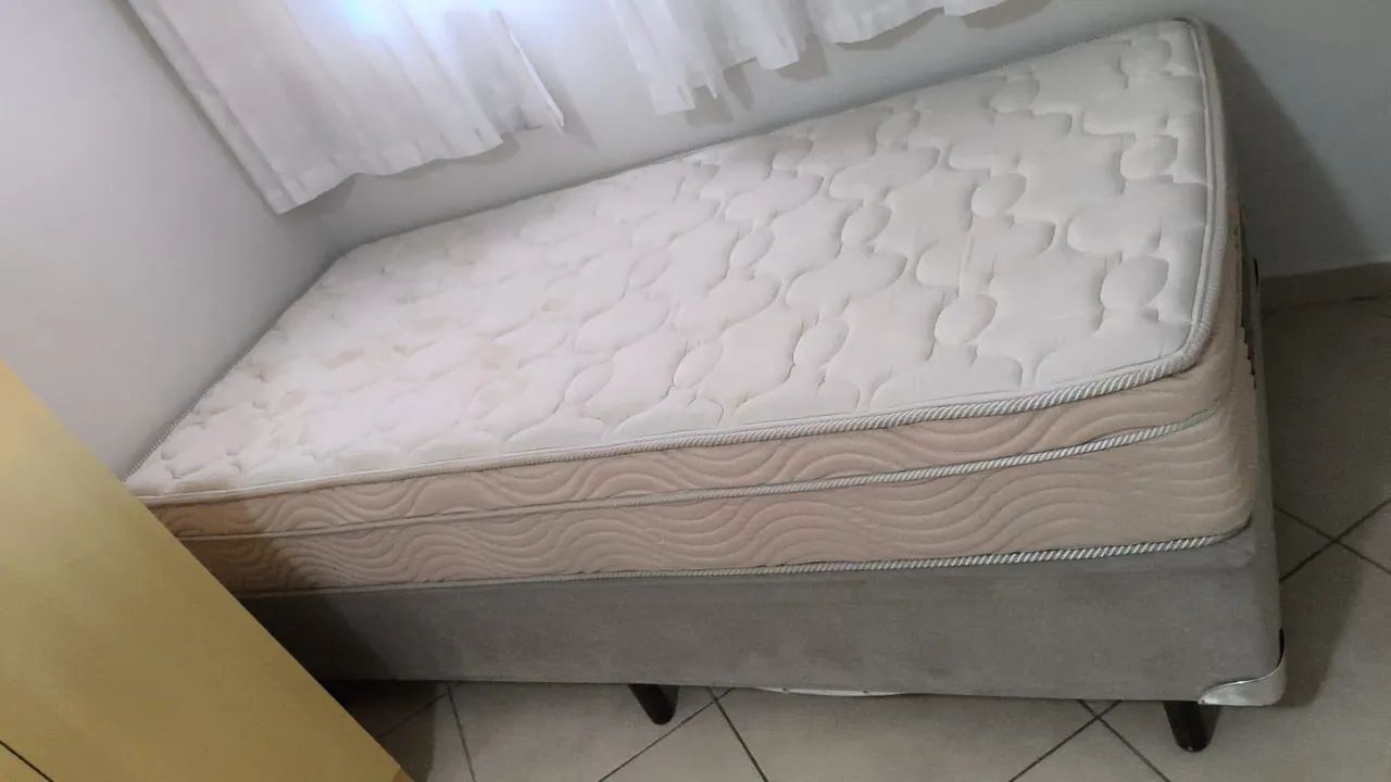 Cama de solteiro 