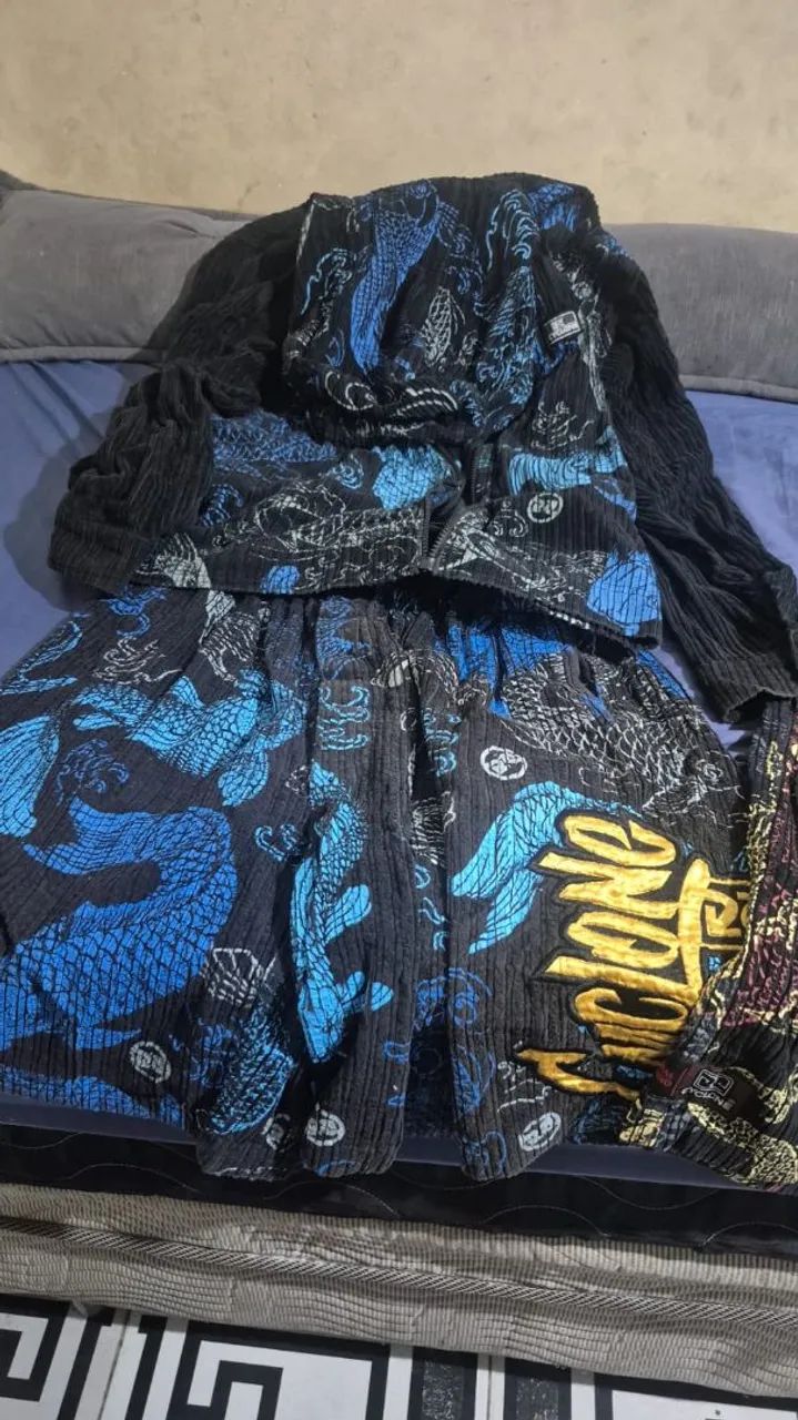 Conjunto da cyclone carpa e bermuda dragon