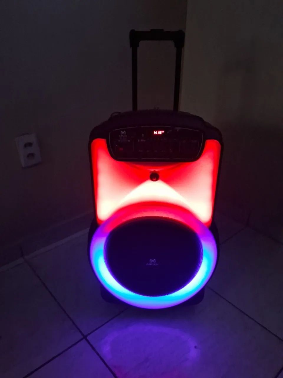 Caixa de som com microfones sem fio - Foto 2