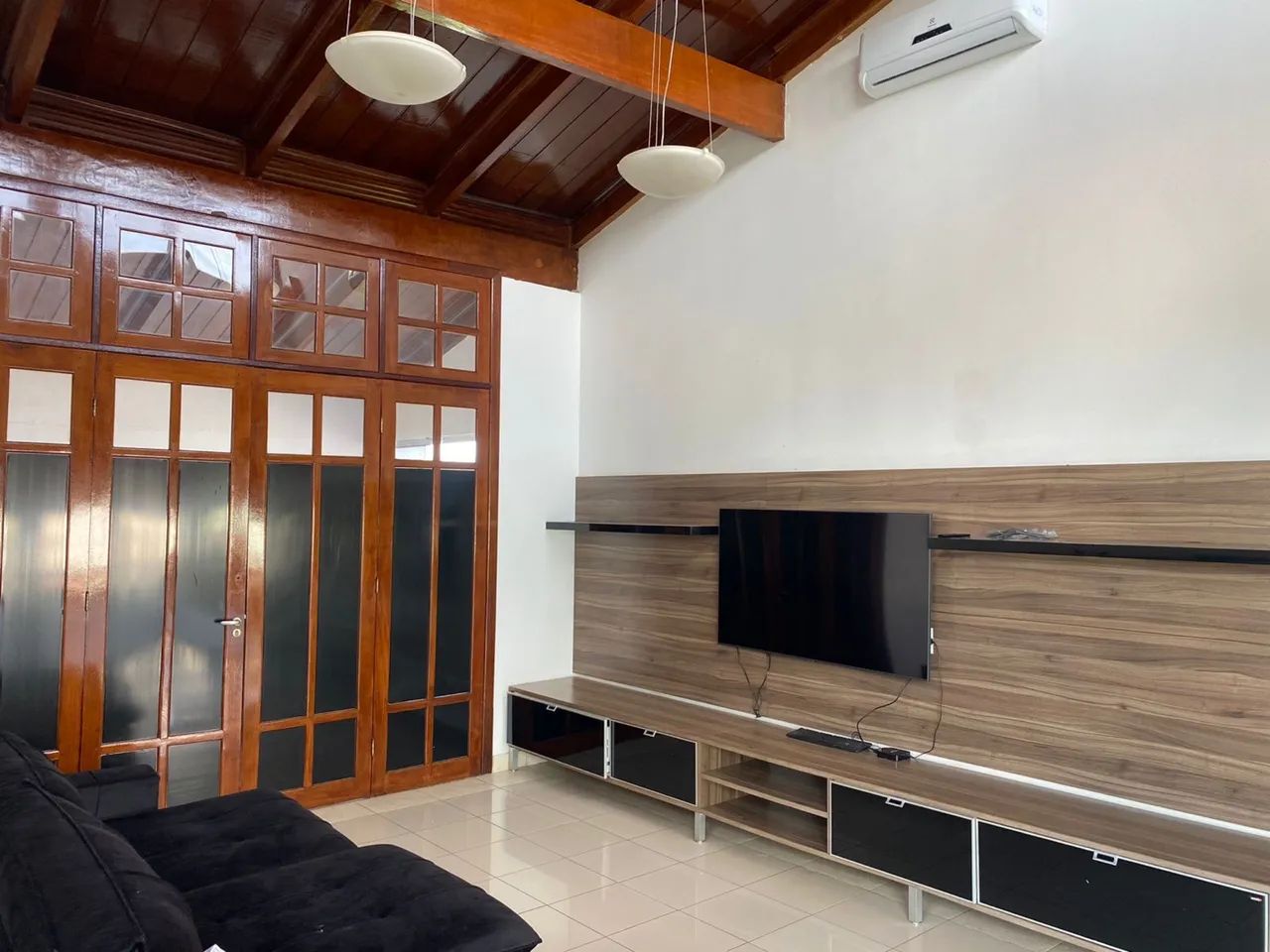 Casa de 2 pisos - ideal para empresas/atividade comercial  - Foto 4