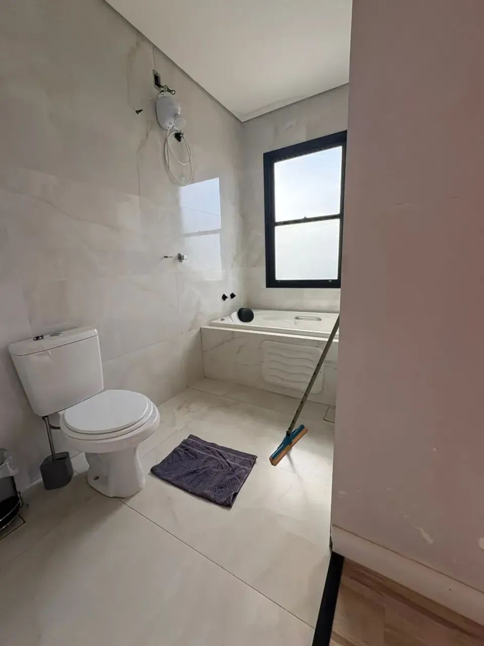LINDO SOBRADO COM 2 SUITES - Foto 4