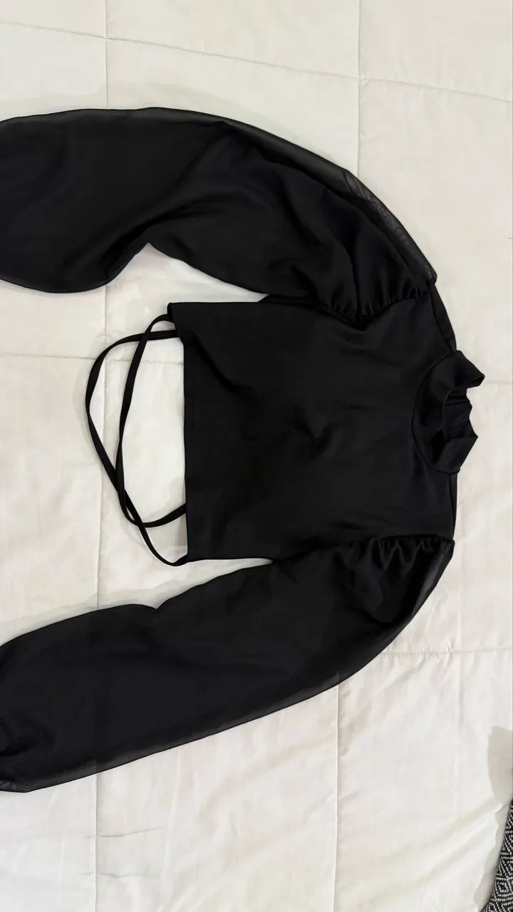 Cropped Preto Manga Bufante P/M | Novo - Foto 2