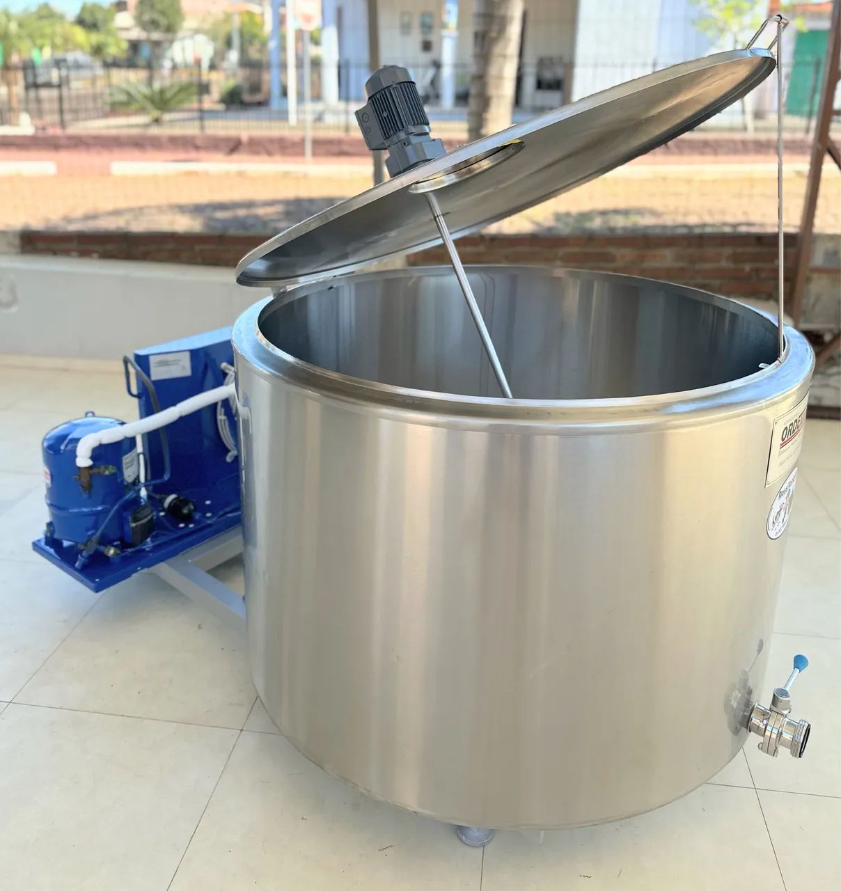 Tanque de Leite 500 Litros Tina Refrigerador Inox Caldas Açaí Sorvetes Água Sucos 220v - Foto 2