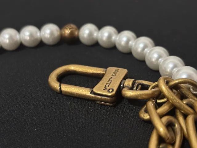 Charm de Bolsa Louis Vuitton Chain Belt Pearls - Foto 3