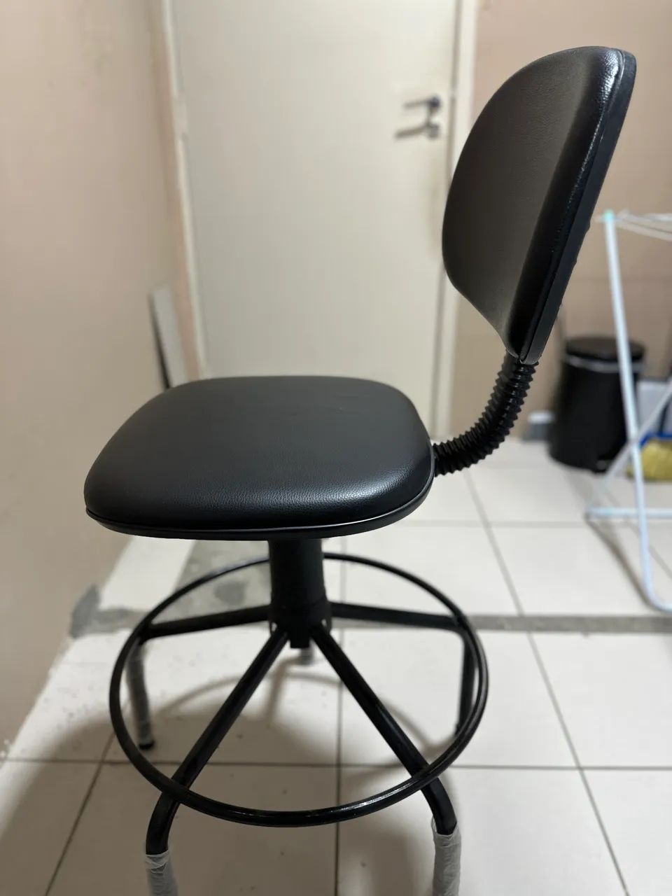 Cadeira giratória  - Foto 2