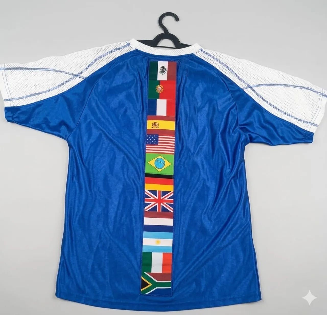 Camiseta Hard Rock Café (Copa do Mundo) - Foto 2