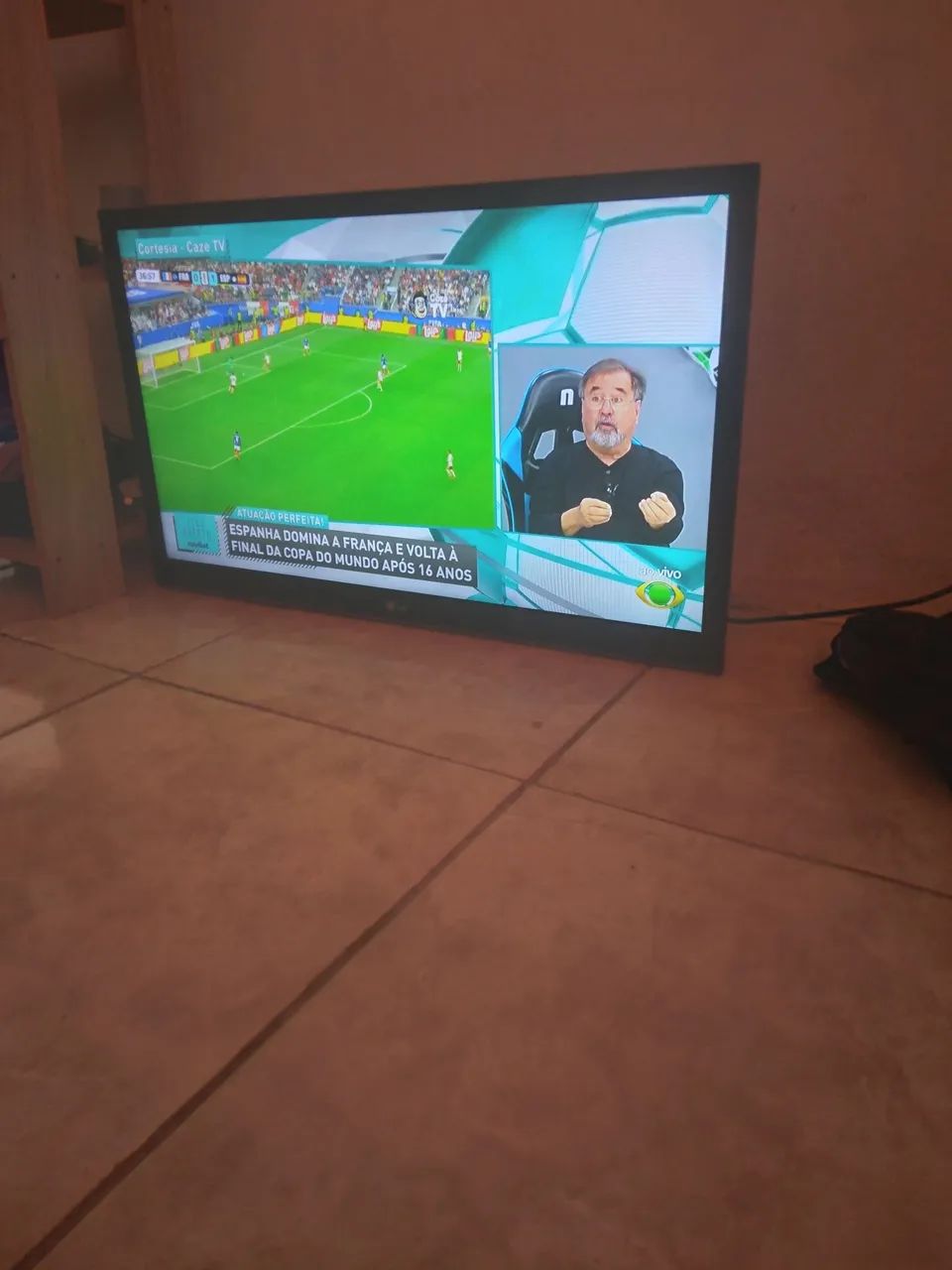 Vendo TV 32 polegadas LG com entrada pro aparelho smart