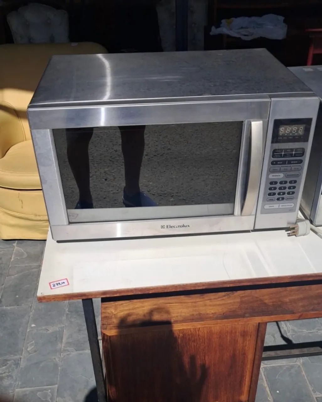 Microondas Electrolux todo em inox