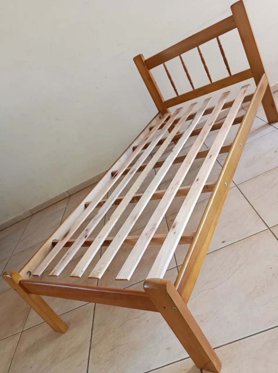 Cama de Solteiro de Madeira Rubin Nova, Entrego - Foto 5