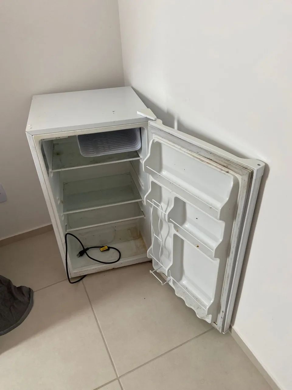 Frigobar pra vender rápido - Foto 2