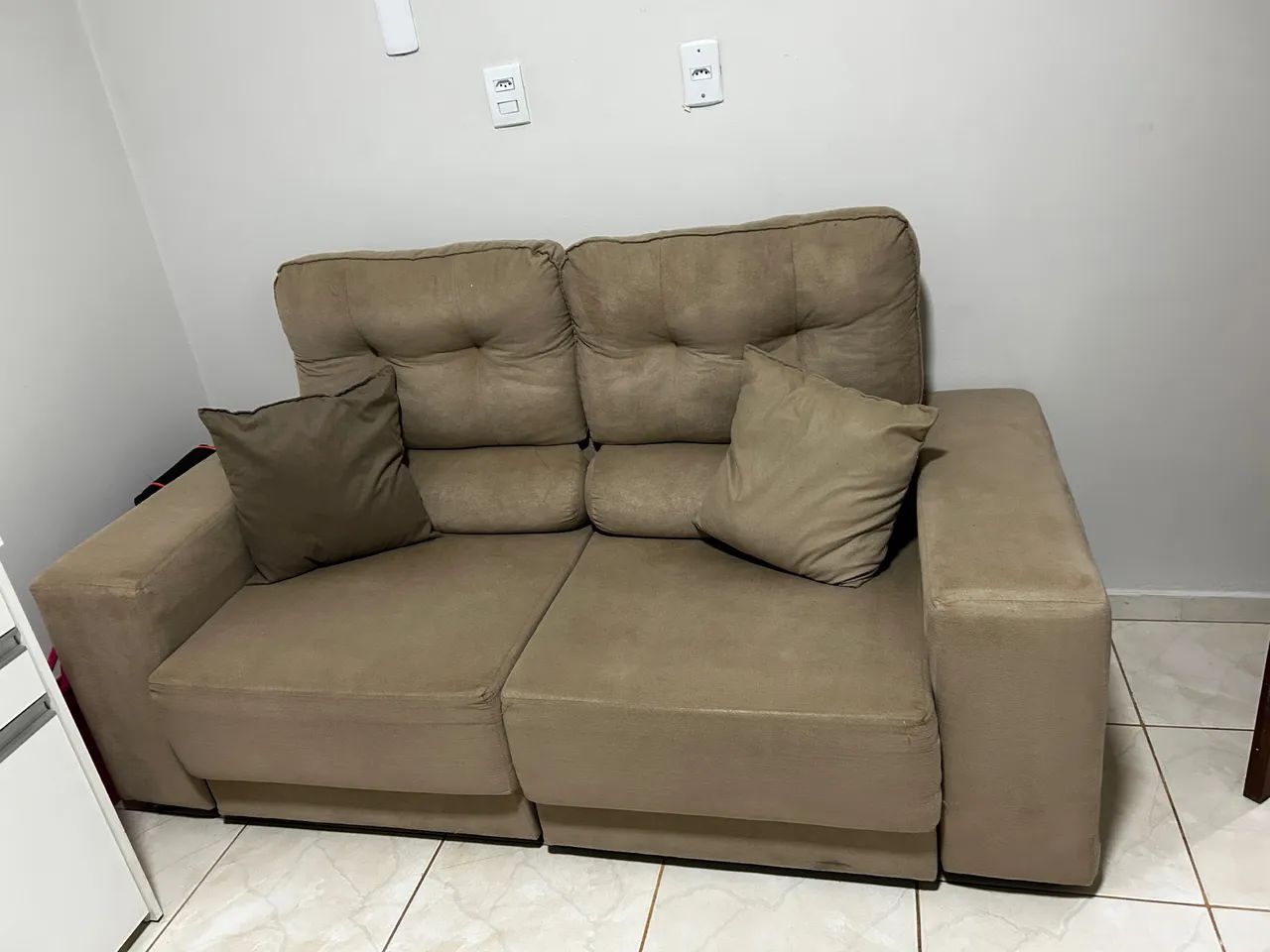 Sofá 3 lugares - Foto 3