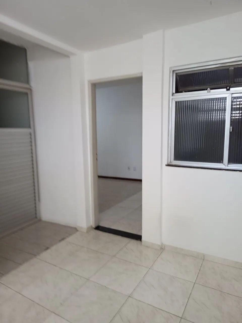 Alugo Kitnete quarto e sala