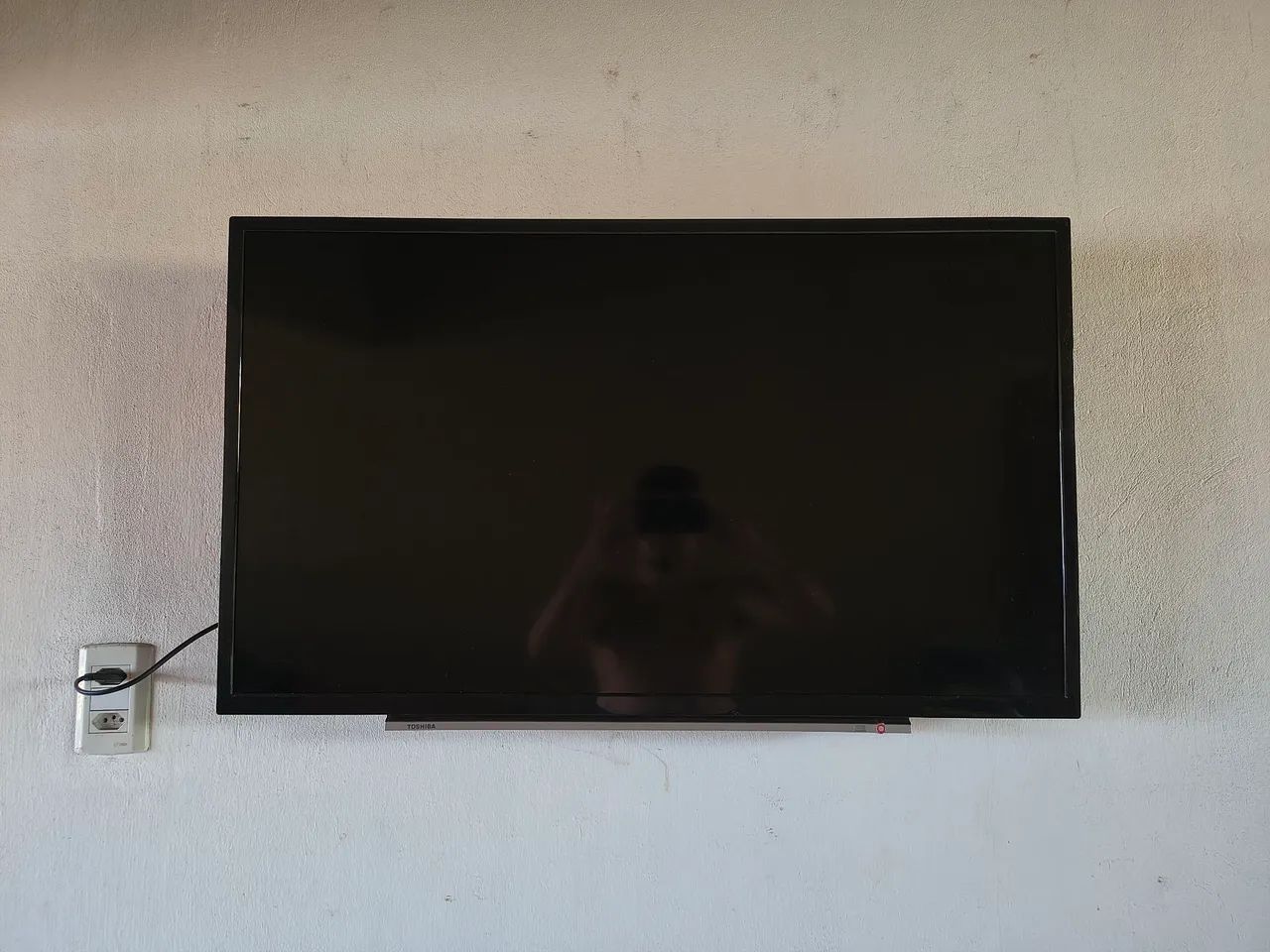 TV TOSHIBA 42' (NÃO É SMART) - Foto 2