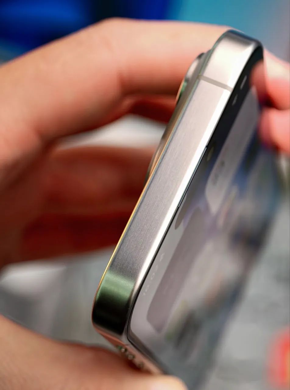 iPhone 15 pro natural 128GB - Foto 4