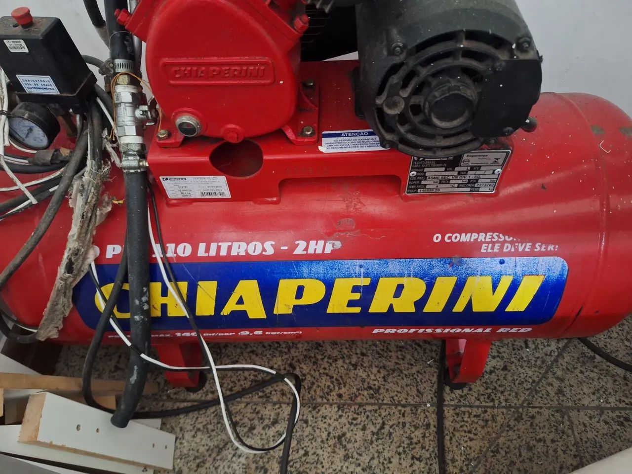 COMPRESSOR 