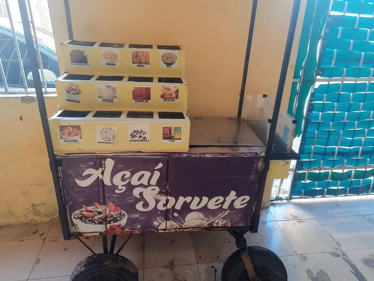 Carrinho de açaí 
