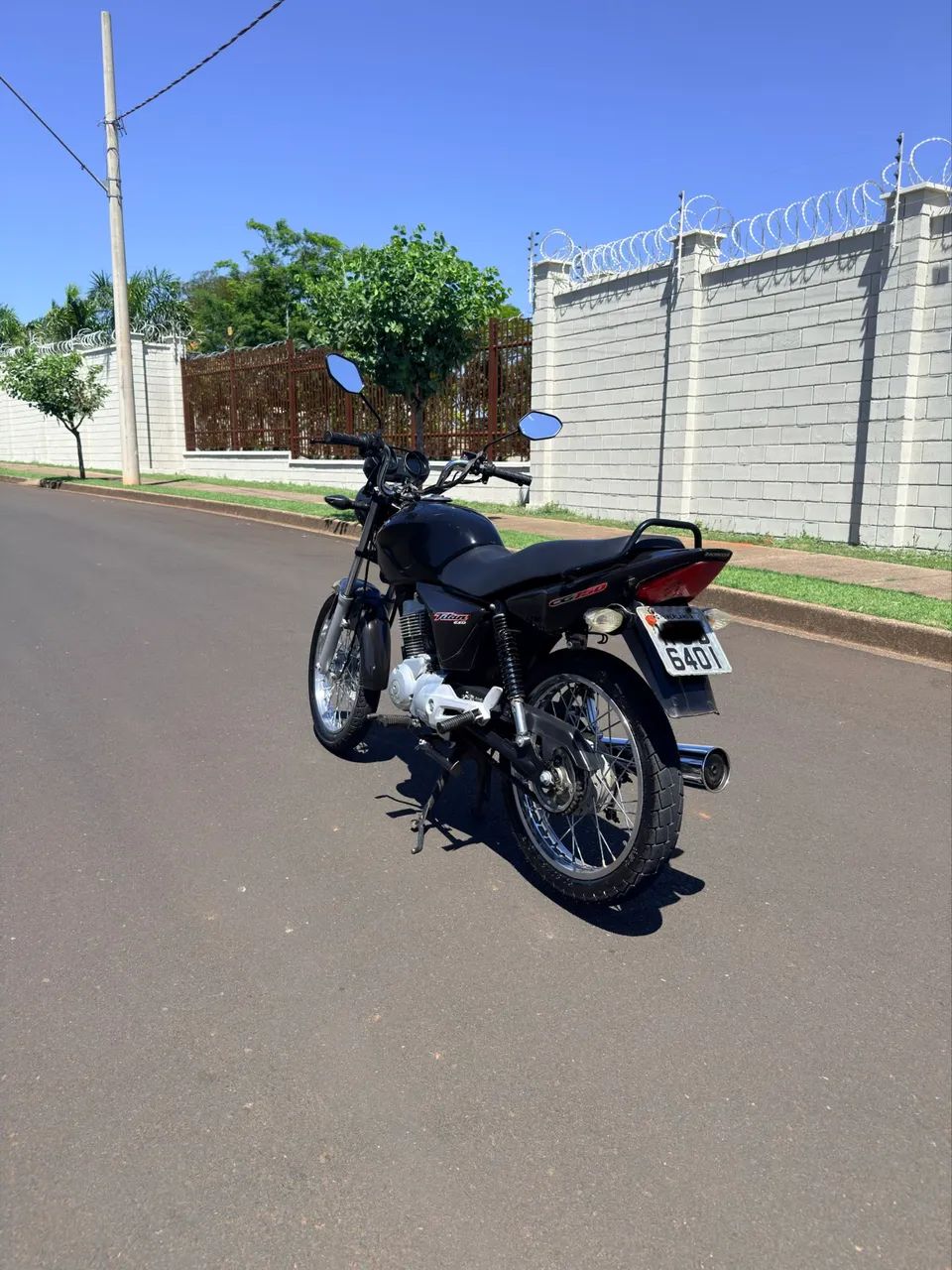 Titan 150 ESD 2005 - Foto 3